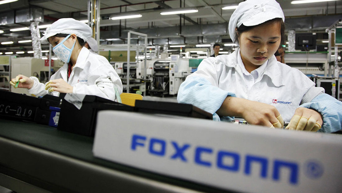 Foxconn: Από τα iPhone στα ηλεκτρικά οχήματα με την αγορά εργοστασίου στις ΗΠΑ