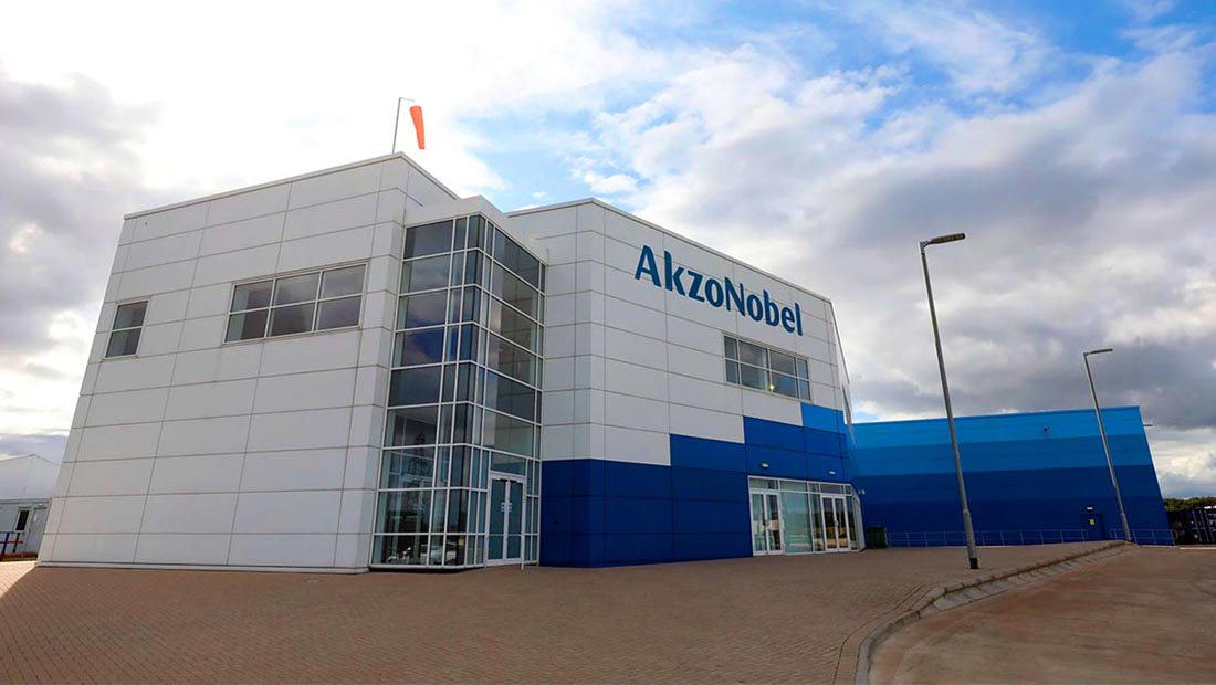 Τίθενται εκτός λειτουργίας τα 4 εργοστάσιά της Akzo Nobel στη Ρωσία